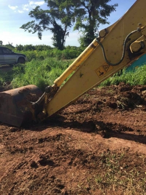 ขาย 1,350,000 บาท รถแบคโฮ KOMATSU PC200-8 ใช้งาน 15,xxx ชั่วโมง สภาพสวย พร้อมใช้งาน เอกสารเล่มทะเบียน   รถอยู่ นครราชสีมา  090-772-3710 090-772-3708