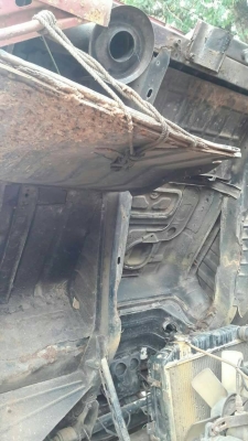 ขาย 295,000 บาท HINO KT920 เพลาเดียว เครื่อง EH700-168 แรง (หางขึ้น 200 ได้) หัวบาง ยางดี คัสชีสวย เอกสารเล่มทะเบียน  รถอยู่ จ.ศรีสะเกษ  090-772-3710 090-772-3708