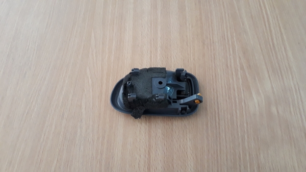 มือเปิดประตูด้านใน TOYOTA COROLLA AE100 AE101 ข้างช้าย มือเปิดประตูด้านใน TOYOTA COROLLA AE100 AE101 ข้างช้าย