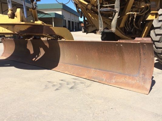 รถเกรด CAT 140G #72V13XXX Ripper From USA ครับ 0988585524 สามภพครับ รถเกรด CAT 140G #72V13XXX Ripper From USA ครับ 0988585524 สามภพครับ