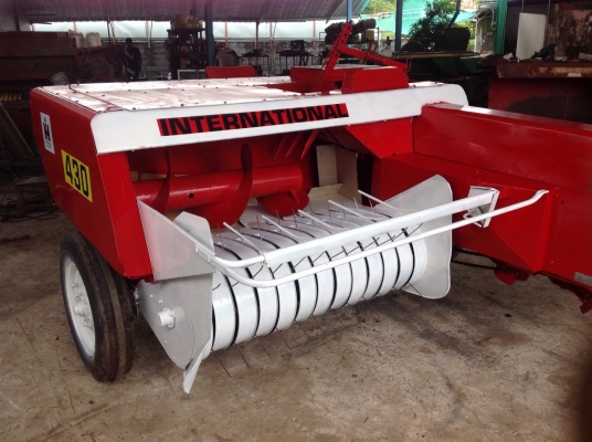 ขายเครื่องอัดฟางราคาถูกมากว่า 60 เครื่อง