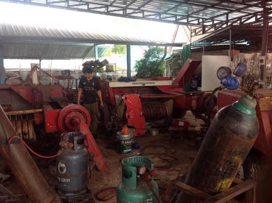 ขายเครื่องอัดฟางราคาถูกมากว่า 60 เครื่อง