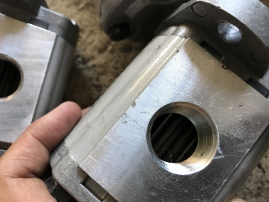 ขายหัวเฟืองปั้มน้ำมัน Honor pump USA ของใหม่ ไม่เคยใช้งาน มี 5 ตัวครับ