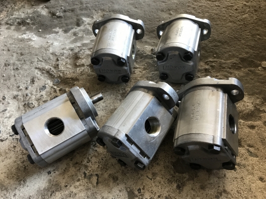 ขายหัวเฟืองปั้มน้ำมัน Honor pump USA ของใหม่ ไม่เคยใช้งาน มี 5 ตัวครับ