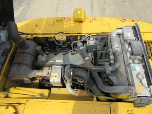 KOMATSU รุ่น PC 200-8N 1