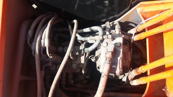 มัดจำกลางอากาศแล้วครับจาก คุณเปิ้ล ชุมพร ฮิตาชิ ex60-1 จอมอึด.สวยๆพร้อมใช้ เร็วแรงไว