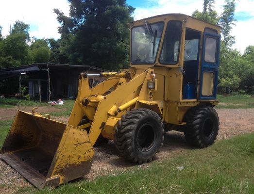 ขายรถตัก TCM 808 เอวอ่อน