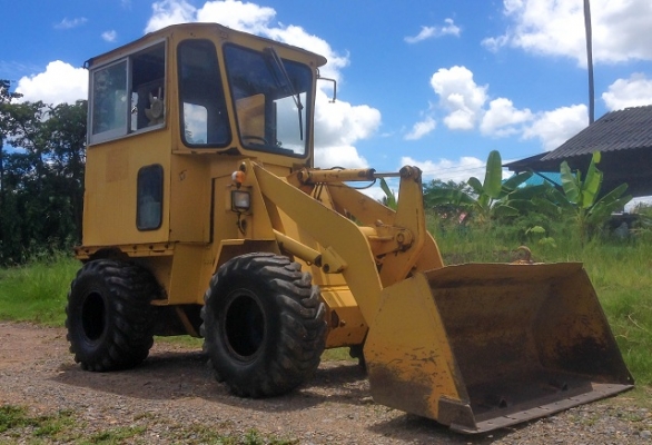 ขายรถตัก TCM 808 เอวอ่อน