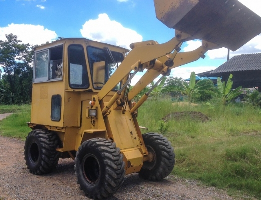 ขายรถตัก TCM 808 เอวอ่อน