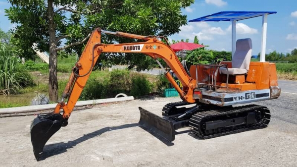 ขายด่วนรถแบคโฮKUBOTAคูโบต้าKH60เทียบเท่าPC30เครื่องคูโบต้า3สูบดีปั่มแรงรถนอกเพิ่งนำเข้ามาใหม่ยังไม่เคยใช้งานในเมืองไทยเลย