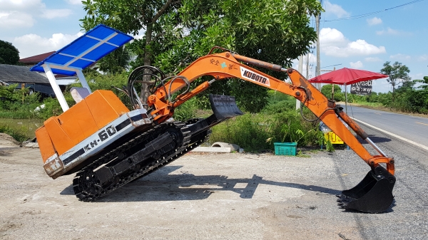 ขายด่วนรถแบคโฮKUBOTAคูโบต้าKH60เทียบเท่าPC30เครื่องคูโบต้า3สูบดีปั่มแรงรถนอกเพิ่งนำเข้ามาใหม่ยังไม่เคยใช้งานในเมืองไทยเลย