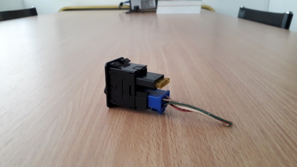 สวิตช์ ไฟตัดหมอกรถ Mitsubishi สวิตช์ ไฟตัดหมอกรถ Mitsubishi