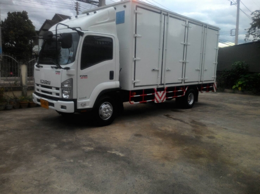 ขาย หกล้อตู้แห้ง isuzu frr ปี 54 190 แรงม้า