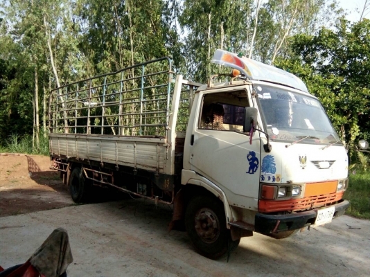 Hino KM779 ห้างแท้ยาว5.5ม 117แรง น้อตล้อ6ตัว เล่มพร้อม