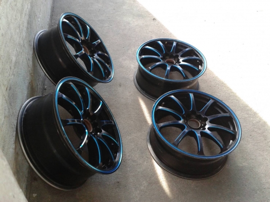 ขอบ17นิ้ว5รู100/114 ชุดนี้ ราคา 5300 บาท