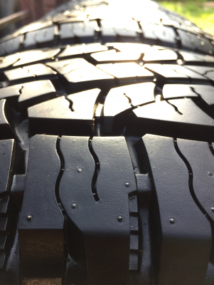 ยาง All Nexen 265 70 16 ปี16 ดอกเต็ม ไม่มีปะ เนื้อนิ่มๆ ใช้มาอาทิตย์เดียว ราคาไม่แพง ยาง All Nexen 265 70 16 ปี16 ดอกเต็ม ไม่มีปะ เนื้อนิ่มๆ ใช้มาอาทิตย์เดียว ราคาไม่แพง