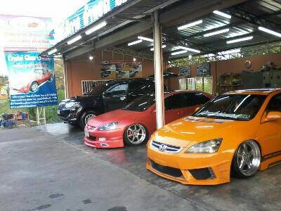 ที่ดินพร้อมอาคาร 4 คูหา ตรงข้ามสนามกีฬาประจำจังหวัด ขายถูก