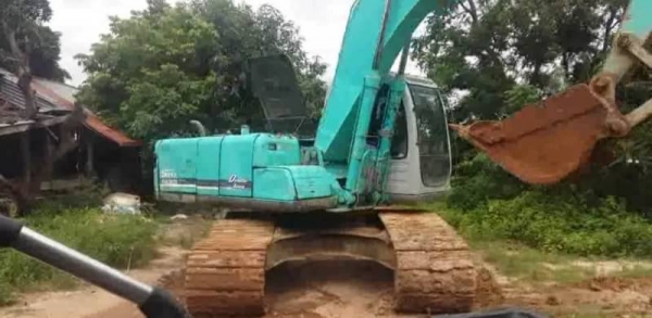 ขาย1,295,000 บาท  KOBELCO SK200 MARK 6 SUPER YN-10 สภาพพร้อมใช้งาน เครื่องปั้มดีเยี่ยม ระบบไฟฟ้าสมบูรณ์ เอวแน่น โซ่ช่วงล่างเต็ม เอกสารเล่มทะเบียน   รถอยู่ จ.มุกดาหาร โทร&amp;ไอดีไลน์ 0610710295