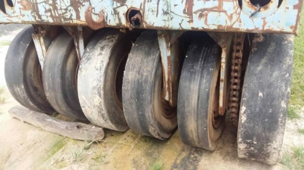 ขาย 135,000 บาท รถบด 11 ล้อ WATANABE เครื่องดี เกียร์ดี (แต่ต้องไล่ระบบ เบรคนะครับ) เอกสารชื้อขาย  รถอยู่ จ.มุกดาหาร โทร&amp;ไอดีไลน์ 0610710295