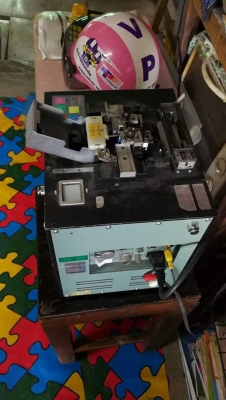 3ตัว 4,000 บ. ส่งฟรี083-2000058  LINE ID: line83292 ARC FUSION SPLICER เครื่องเชื่อมต่อชนสายใยแก้ว มีหลายฟังชั้น ต่อใช้ไฟได้ทั้งAC และ DC  มีหน้าจอเล็กบนเครื่องและต่อออกจอใหญ่ข้างนอกได้