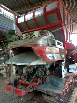 ขายรถเกี่ยวข้าวศักดิ์พัฒนา SS300 T150เครื่องHINO JO8C 251เทอร์โบว์ช่วงล่าง10 อุ้ม1.5ตัน ขายรถเกี่ยวข้าวศักดิ์พัฒนา SS300 T150เครื่องHINO JO8C 251เทอร์โบว์ช่วงล่าง10 อุ้ม1.5ตัน