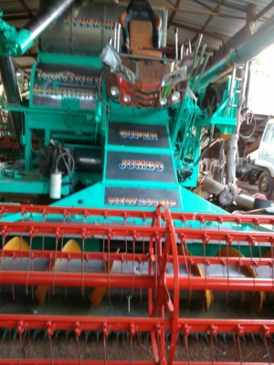 ขายรถเกี่ยวข้าว ไทยเจริญ2.5ตัน เครื่องHINO JO8Cทรู260โบว์เดิมช่วงล่าง12ปั๊มเช็คพร้อมลุยงานช่วงล่างเต็ม ขายรถเกี่ยวข้าว ไทยเจริญ2.5ตัน เครื่องHINO JO8Cทรู260โบว์เดิมช่วงล่าง12ปั๊มเช็คพร้อมลุยงานช่วงล่างเต็ม