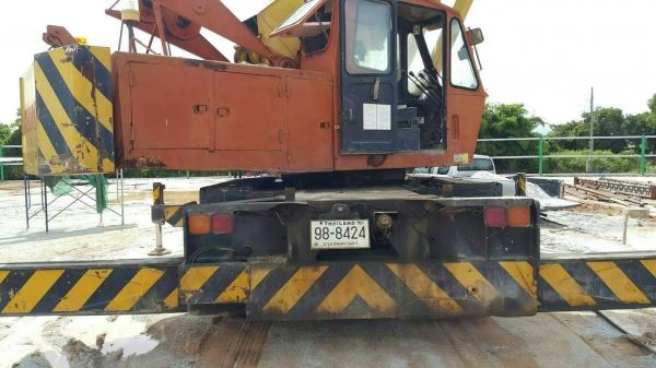 เครน KATO NK ยก 35 ตัน รถ 5คอลโทรล พร้อมใช้งานราคา 3,000,000 บาท เอกสารเล่มทะเบียน ภาคกลาง