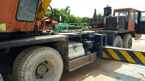 เครน KATO NK ยก 35 ตัน รถ 5คอลโทรล พร้อมใช้งานราคา 3,000,000 บาท เอกสารเล่มทะเบียน ภาคกลาง