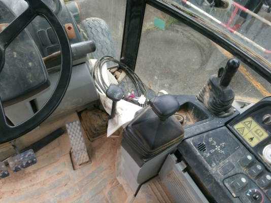 รถตักหน้าขุดหลัง แคท CAT 422E 2 คันเหมา 1,300,000 บาท รถภาคกลาง รถตักหน้าขุดหลัง แคท CAT 422E 2 คันเหมา 1,300,000 บาท รถภาคกลาง