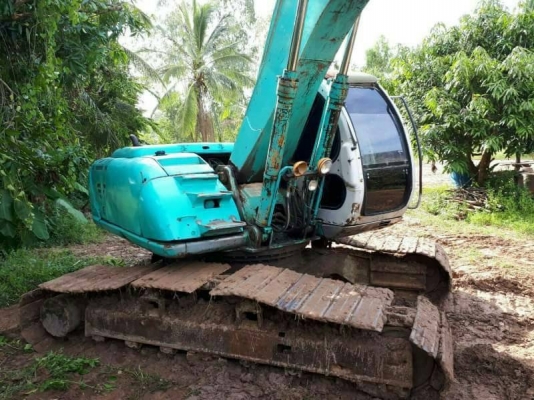 ขาย 575,000 บาท KOBELCO SK200 MARK 5 ธรรมดา เครื่องดี ปั้มแรง โช่หนา เอวแน่น ไฟฟ้าครบ แอร์มี เล่มทะเบียน  รถอยู่ จ.สุรินทร์  090-772-3710 090-772-3708