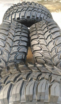 ล้อแท้สวยๆพร้อมยางใหม่ๆ 33x12.5 R 15