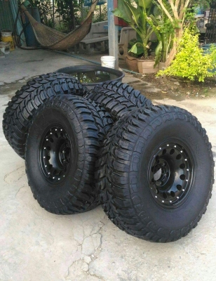 ล้อแท้สวยๆพร้อมยางใหม่ๆ 33x12.5 R 15