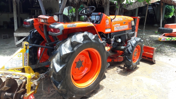 .ลดพิเศษ.169000.฿. นั่งขับปี51สวยสมราคา เก่าเก็บ.เครื่องเกียร์เดิมไม่เคยแกะ.นิ่มๆแรงๆเล่ม.ชุดโอนพร้อมอุปกรณ์.หน้าหลัง.โรตารี่.สีเดิมๆบางๆ..ขาย.169000฿.สนใจต่อรองทดลองขับได้ครับ..0875511464-0636359242..