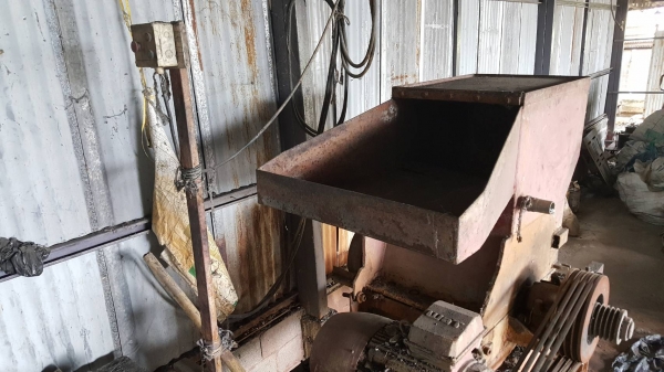 ขายเครื่อง บดพลาสติก ขนาด 30 แรง แบบใบมีดอิสระ 5 ใบ