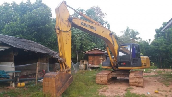 ขาย 795,000 SUMITOMO SH 200-3 เครื่องดี ปั้มดี เอวแน่น ช่วงล่างดี เอกสารเล่มทะเบียน รถอยู่ บุรีรัมย์ 090-772-3710 090-772-3708