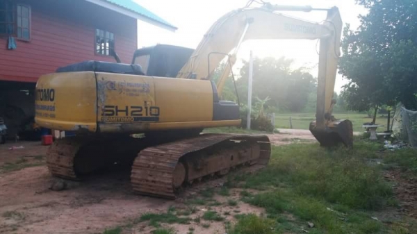 ขาย 795,000 SUMITOMO SH 200-3 เครื่องดี ปั้มดี เอวแน่น ช่วงล่างดี เอกสารเล่มทะเบียน รถอยู่ บุรีรัมย์ 090-772-3710 090-772-3708