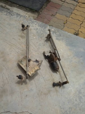 ขาย!! ชุดมอเตอร์ปัดน้ำฝนครบชุด พร้อมใช้งาน ชุดละ 2,500 บาท