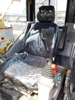 KOMATSU รุ่น PC 228 US 3  ( เทียบเท่ารุ่น 7 )