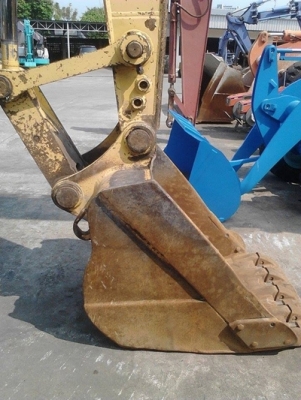 KOMATSU รุ่น PC 228 US 3  ( เทียบเท่ารุ่น 7 )