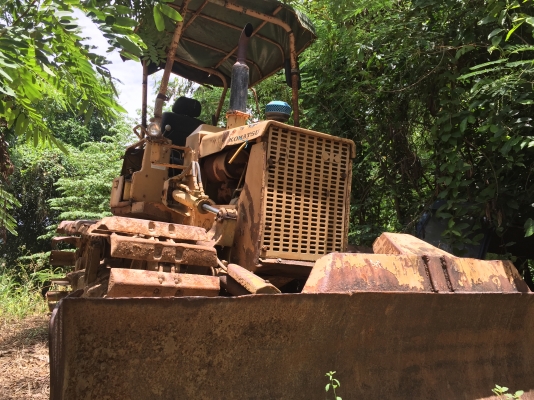 ขายรถดันดิน KOMATSU D21-P5 ขายรถดันดิน KOMATSU D21-P5