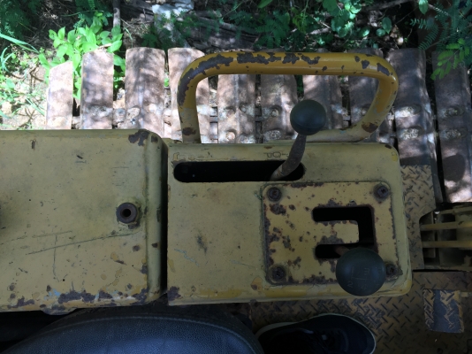 ขายรถดันดิน KOMATSU D21-P5 ขายรถดันดิน KOMATSU D21-P5