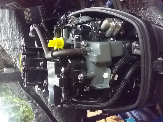ขายเครื่องSuzuki 9.9 fourstrokeหัวฉีด ขายเครื่องSuzuki 9.9 fourstrokeหัวฉีด