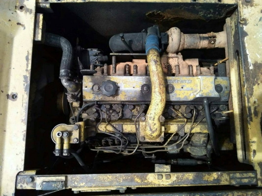 ขาย Komatsu Pc200-5คอนโทรนสั้น ไฟฟ้าครบ เล่ม ติดต่อคุณอ๊อฟ พิจิตร 086-737-9991