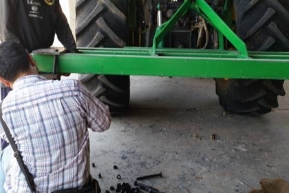 ขายพร้อมรับทำลิปเปอร์ฝังปุ๋ย  ใช้งานได้ดีมาก  ฝังปุ๋ยได้ลึก