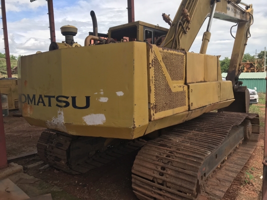 ขาย Komatsu Pc200-3มีไลหัวเจาะ ติดต่อคุณอ๊อฟ พิจิตร 086-737-9991