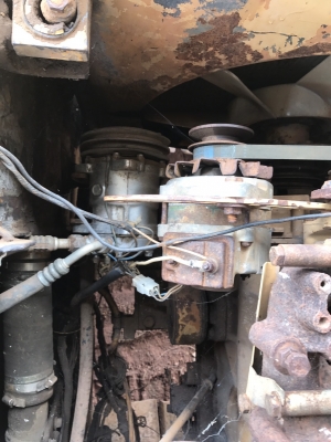 ขาย Komatsu Pc200-3มีไลหัวเจาะ ติดต่อคุณอ๊อฟ พิจิตร 086-737-9991