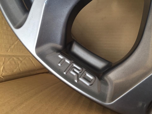 ล้อTRDแท้ ขอบ18 จากรถFortuner TRD4