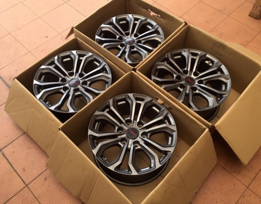 ล้อTRDแท้ ขอบ18 จากรถFortuner TRD4