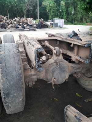 แท่นเพลาหาม F18 พร้อมยาง 8เส้น ตัดจากรถดั๊มพ์สิบล้อ แท่นเพลาหาม F18 พร้อมยาง 8เส้น ตัดจากรถดั๊มพ์สิบล้อ