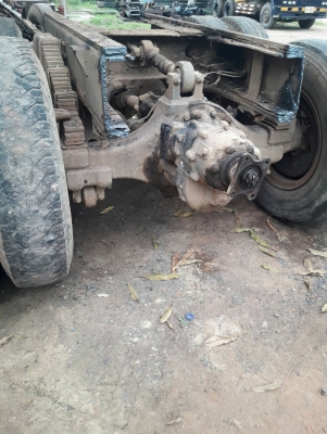 แท่นเพลาหาม F18 พร้อมยาง 8เส้น ตัดจากรถดั๊มพ์สิบล้อ แท่นเพลาหาม F18 พร้อมยาง 8เส้น ตัดจากรถดั๊มพ์สิบล้อ